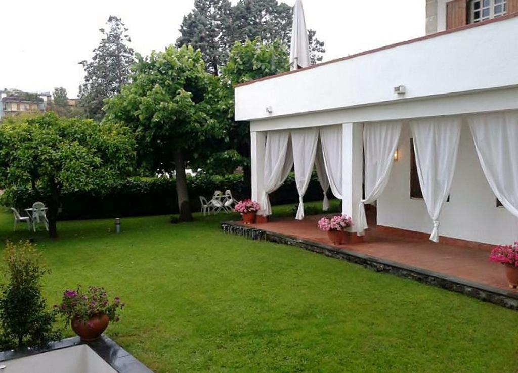 Bed And Breakfast Aloisio Сан-Грегорио-ди-Катания Экстерьер фото
