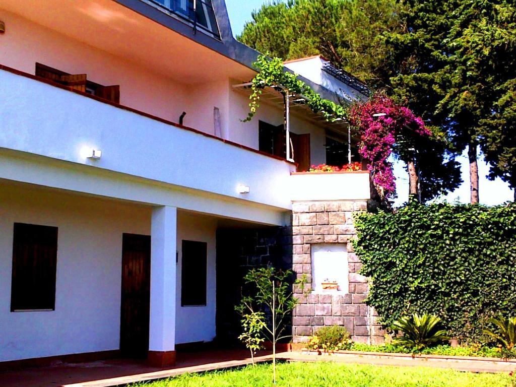 Bed And Breakfast Aloisio Сан-Грегорио-ди-Катания Экстерьер фото
